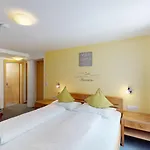 - Restaurant - Sonnblick 3* 하일리겐불루트