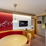 - Restaurant - Sonnblick 게스트하우스