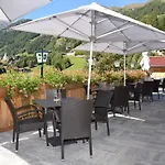 - Restaurant - Sonnblick 게스트하우스 하일리겐불루트