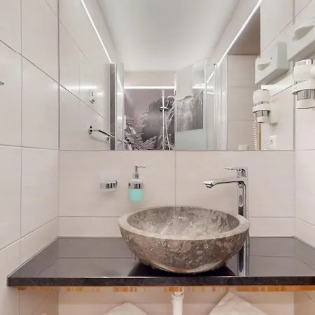 - Restaurant - Sonnblick 3* Heiligenblut