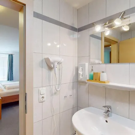 Πανσιόν - Restaurant - Sonnblick 3*