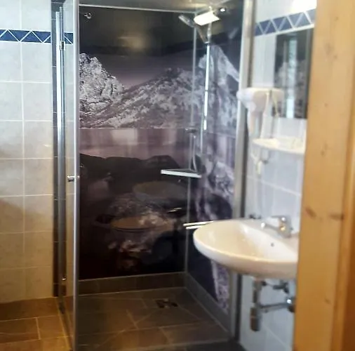 - Restaurant - Sonnblick 3* היליגנבלוט